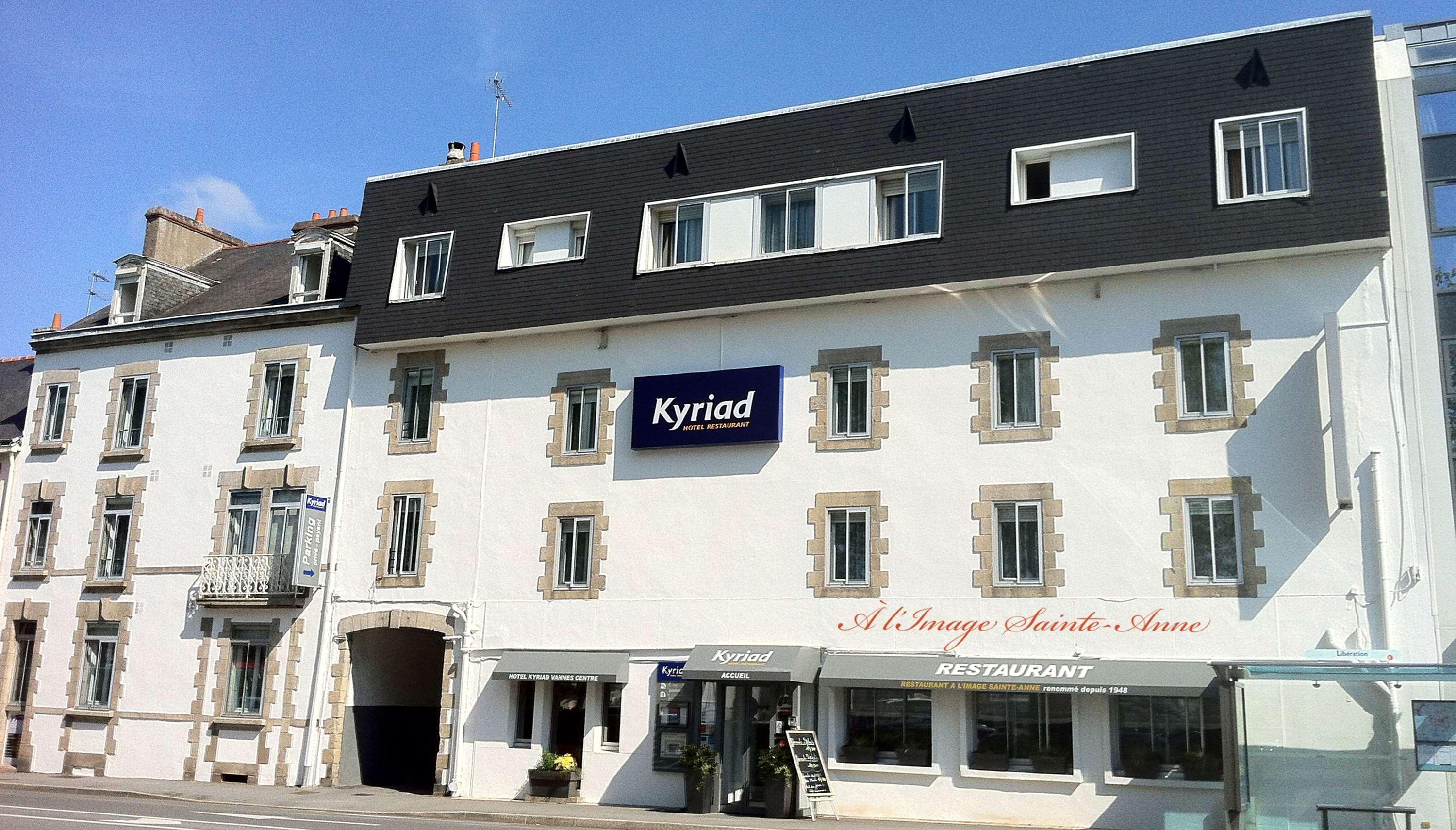 Kyriad Vannes Centre Ville Exteriör bild